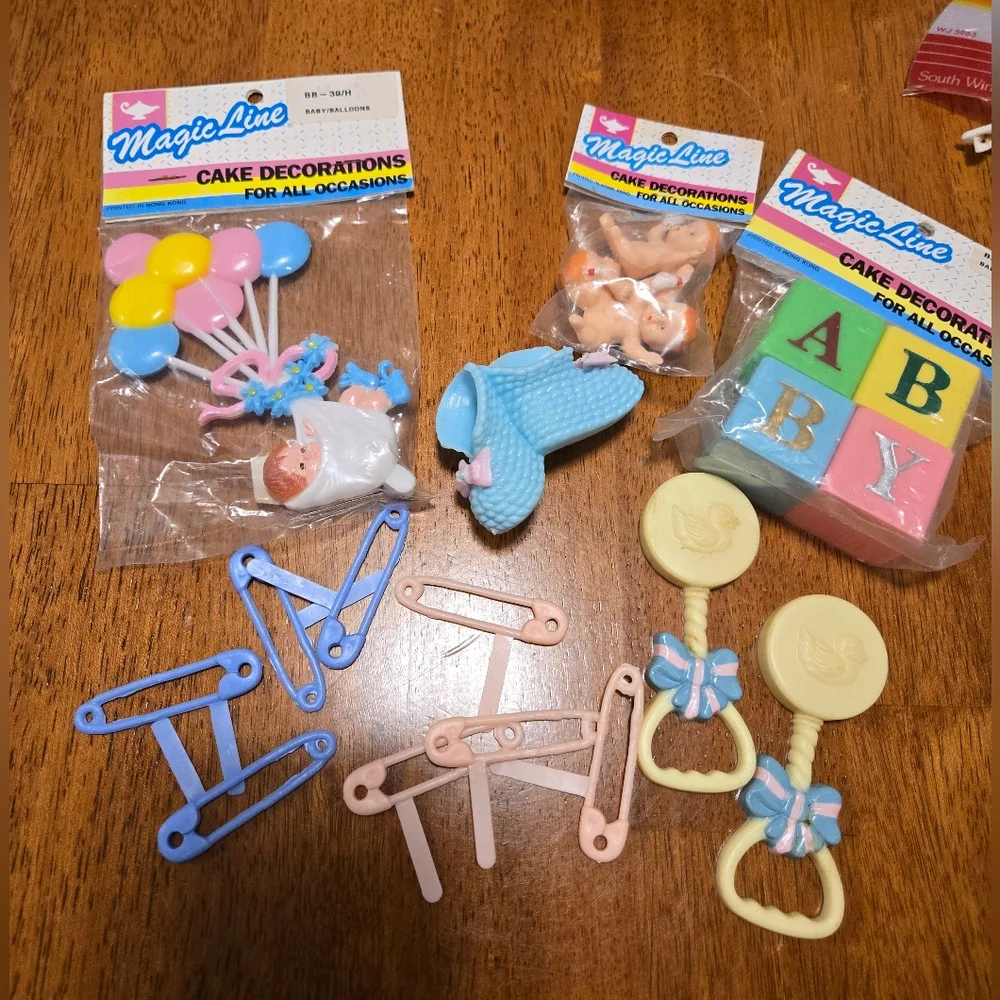 BIG LoT Of Vintage Cake Decorations For Many Occasions